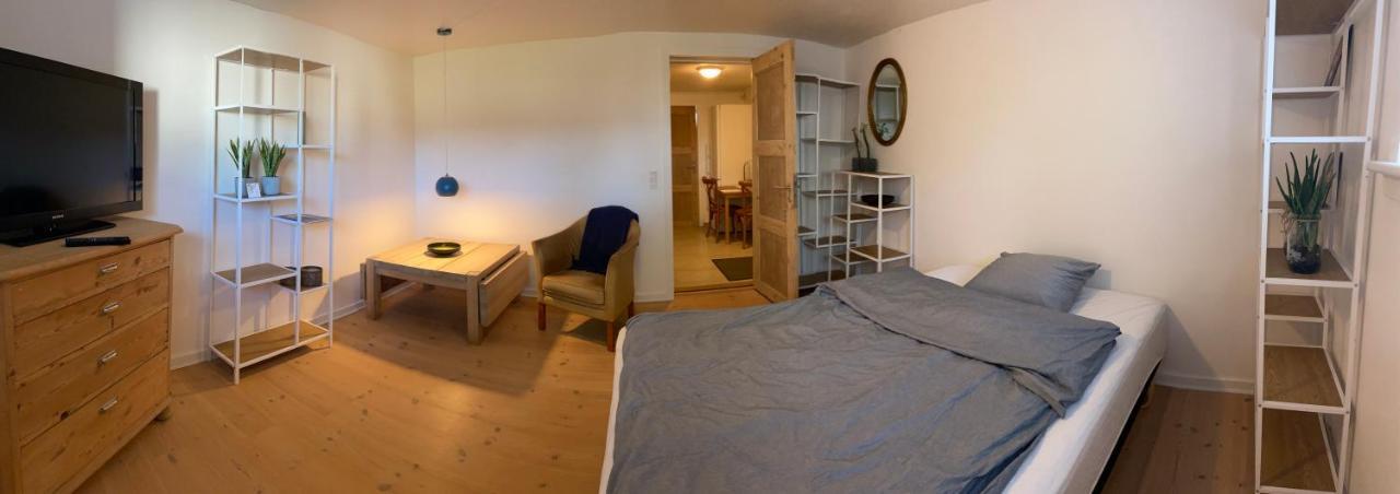 Ferienwohnung Vaerelse Med Eget Kokken Og Bad Esbjerg Exterior foto